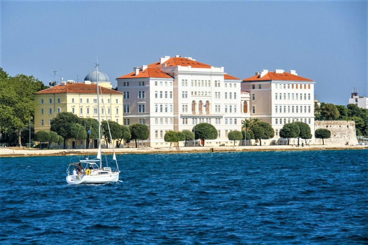 The Florens Residence Near The Beach With The Pool, Bbq And Kids Playground, Zadar Diklo Bagian luar foto
