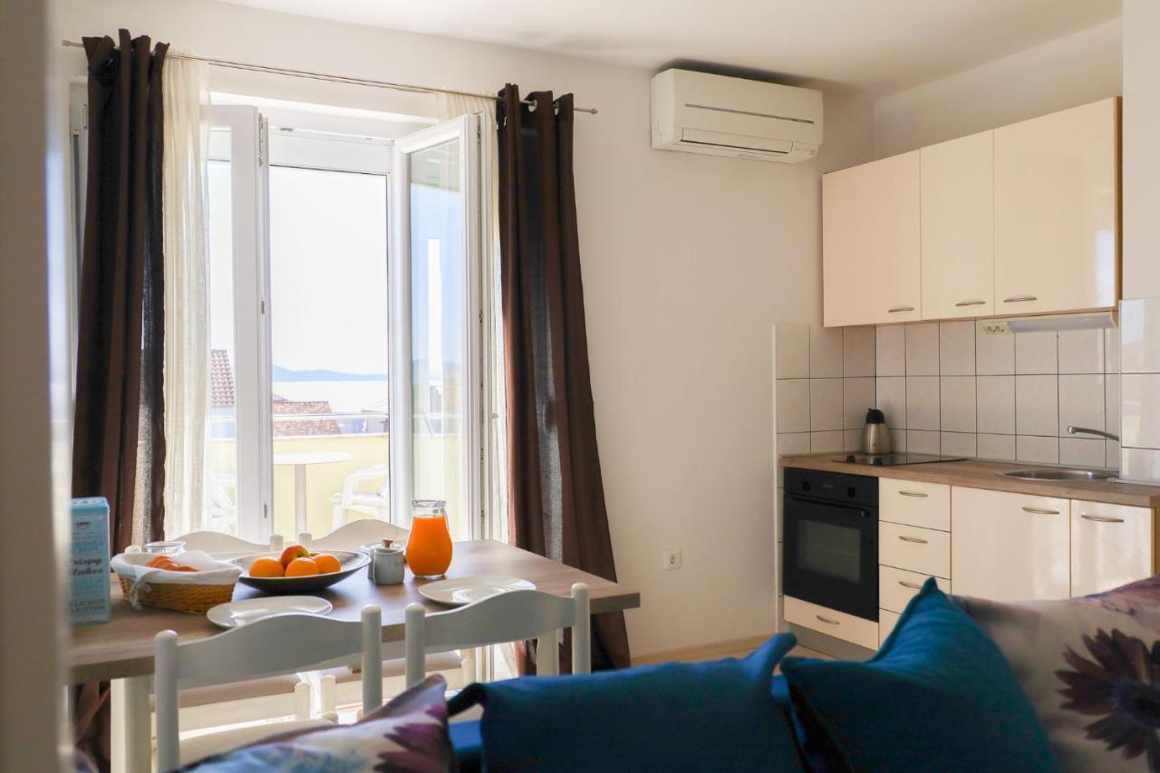The Florens Residence Near The Beach With The Pool, Bbq And Kids Playground, Zadar Diklo Bagian luar foto