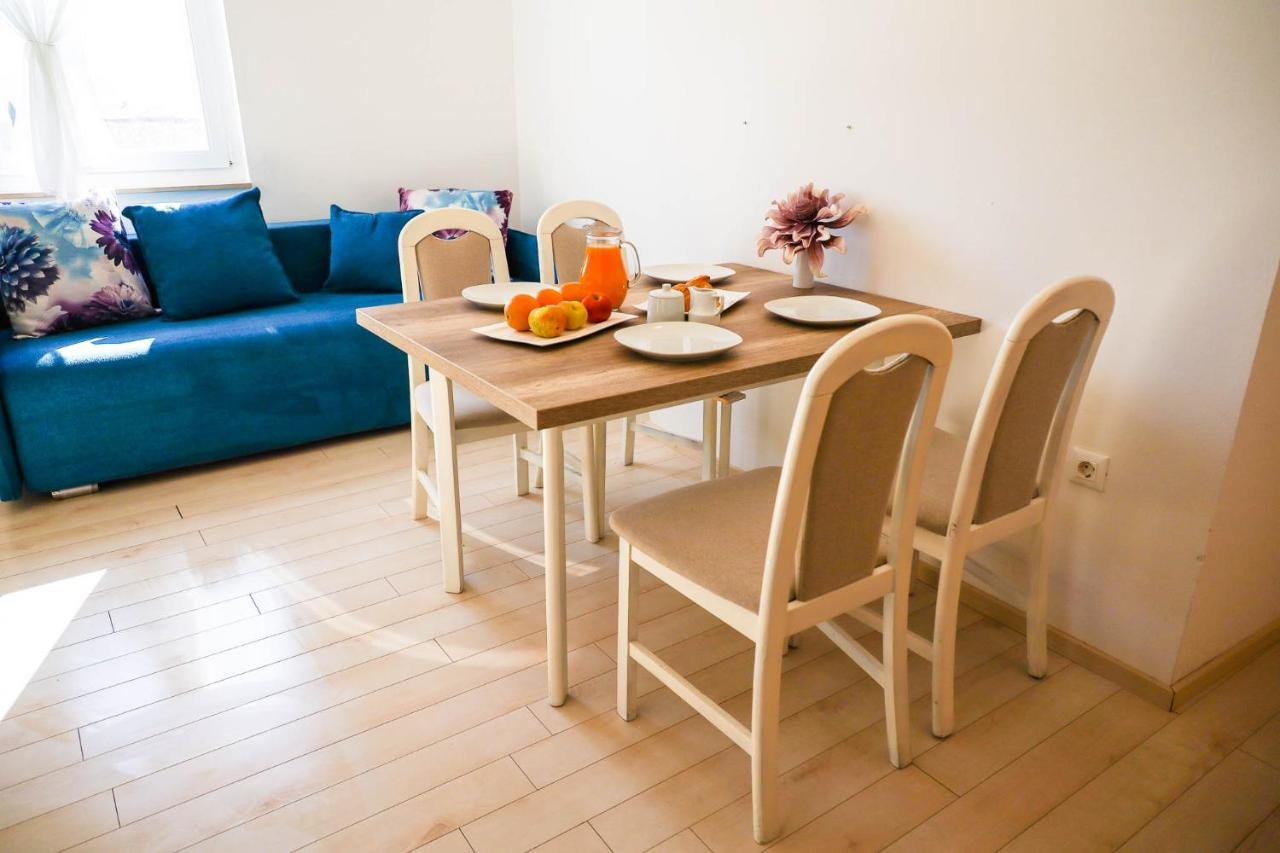 The Florens Residence Near The Beach With The Pool, Bbq And Kids Playground, Zadar Diklo Bagian luar foto