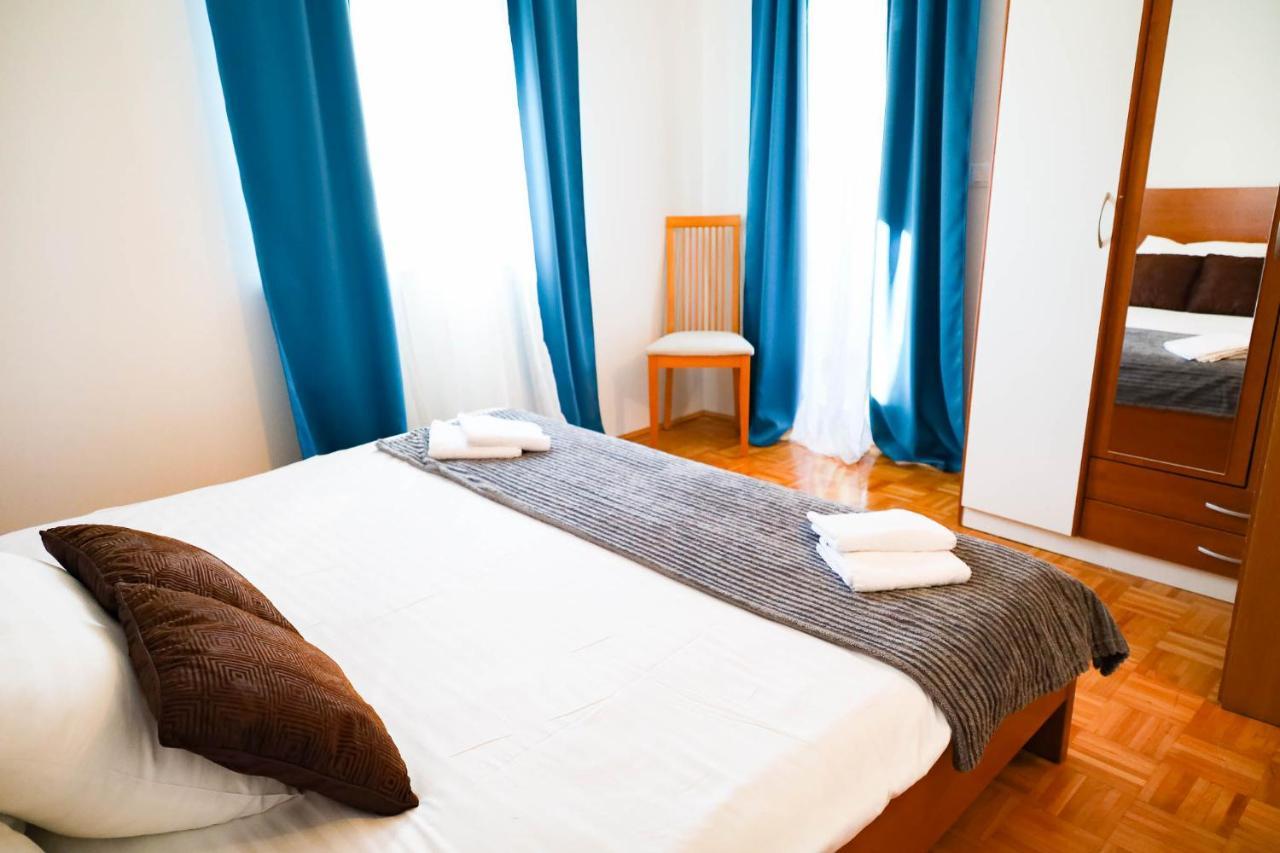 The Florens Residence Near The Beach With The Pool, Bbq And Kids Playground, Zadar Diklo Bagian luar foto