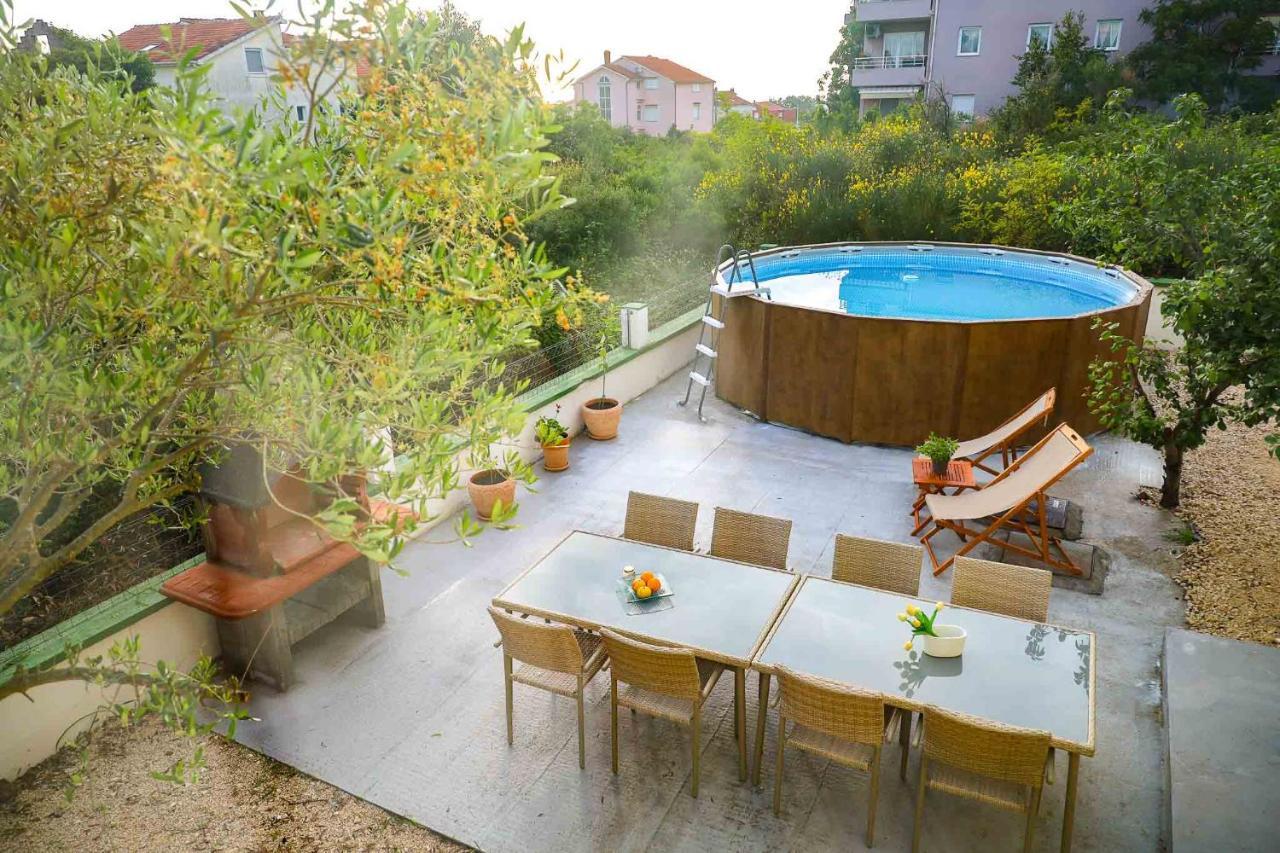 The Florens Residence Near The Beach With The Pool, Bbq And Kids Playground, Zadar Diklo Bagian luar foto