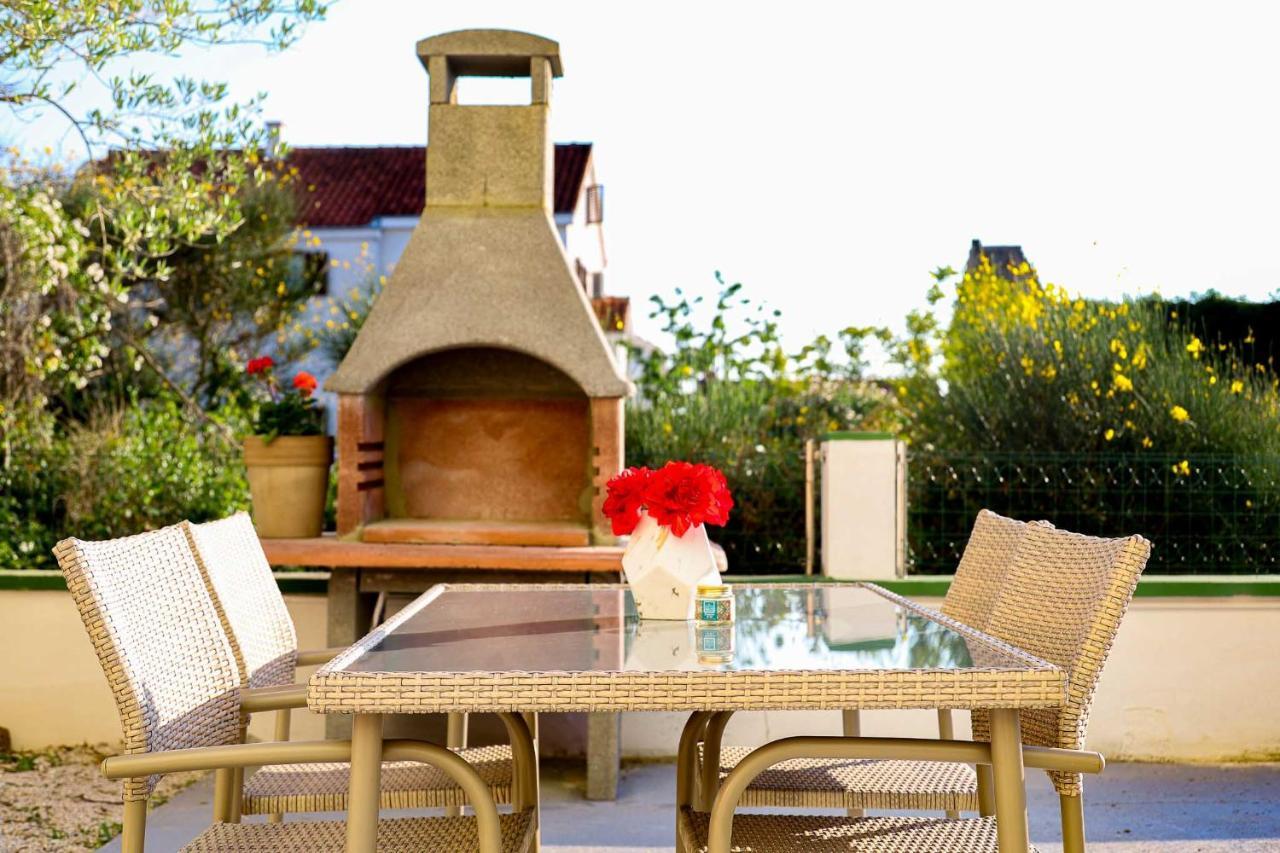 The Florens Residence Near The Beach With The Pool, Bbq And Kids Playground, Zadar Diklo Bagian luar foto